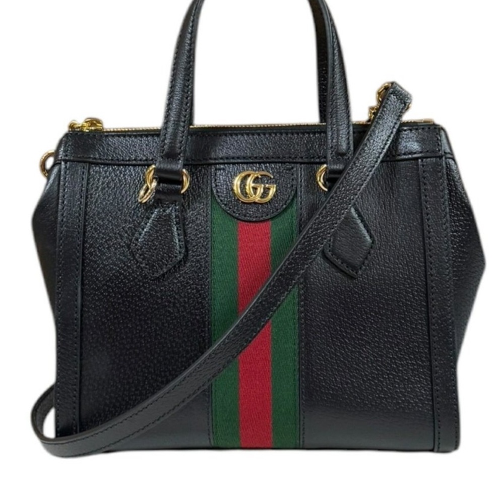 Authentic GUCCI Leather Shoulder Bag brand new never been used
